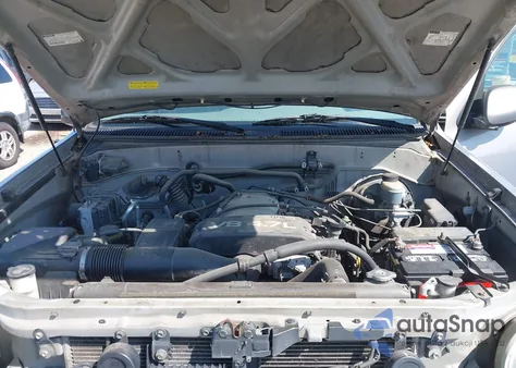 2001 Toyota Sequoia Limited V8 из США, поврежденный, VIN 5TDBT48A11S008367